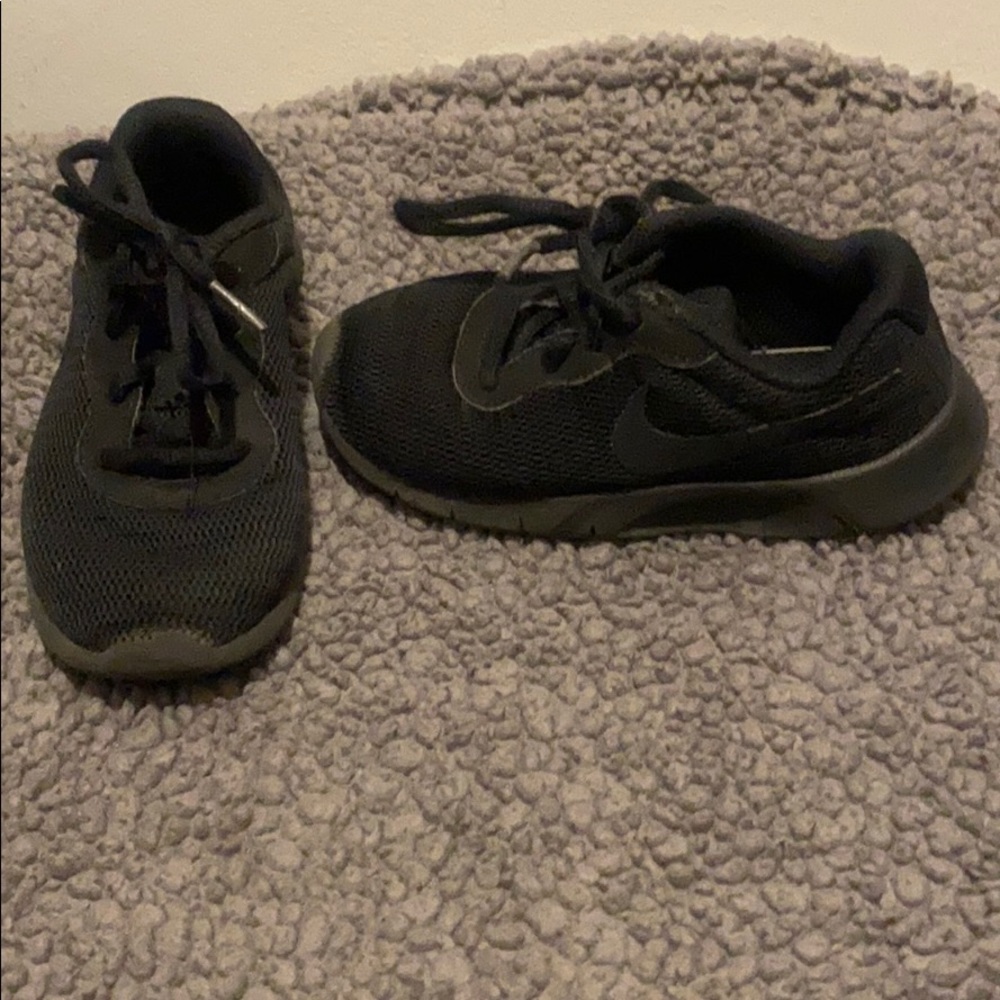 SOLD Toddler boy all black Nike sneakers